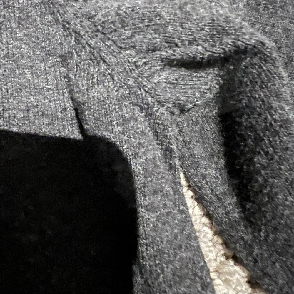 H&m US 8-10 Girls Long Sleeve Sweater Grey Gray With Black Sequin Star Detail - Picture 3 of 15